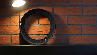 好似星際之門,一款簡潔現代的圓環時鐘