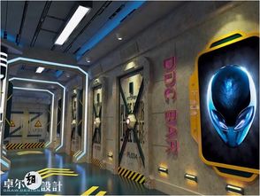 在高空旋轉(zhuǎn)餐廳里打開一扇星際之門